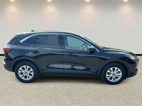 Certified 2023 Ford Escape Active w/ Cold Weather Package FWD image 4
