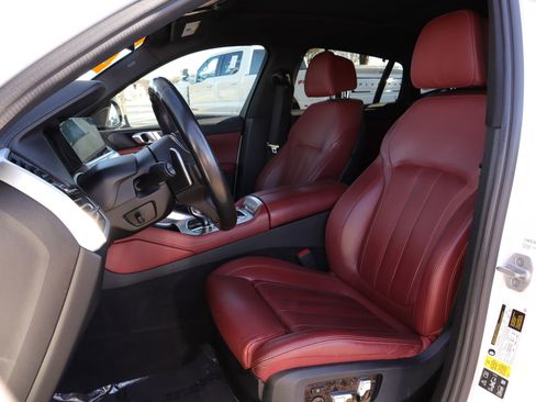 Used 2022 BMW X6 M50i w/ Executive Package image 7