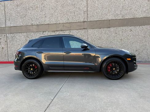 Used 2017 Porsche Macan GTS AWD/4WD image 7