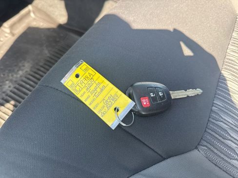 Used 2019 Toyota Tundra SR5 image 35