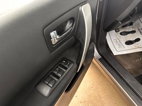 Used 2013 Nissan Rogue S image 13