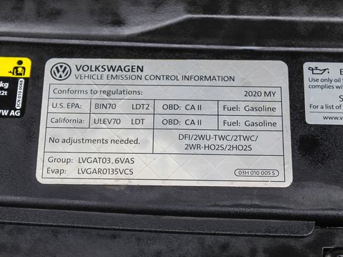 Used 2020 Volkswagen Atlas Cross Sport SEL image 28