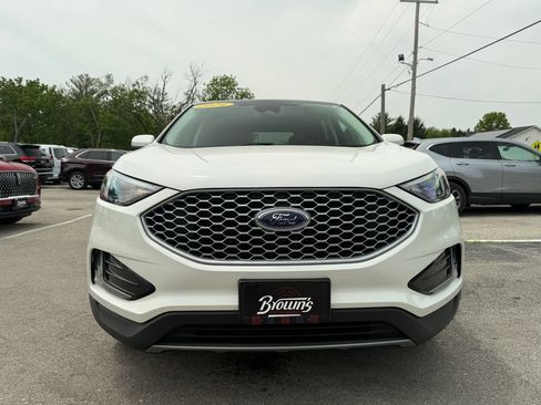Used 2024 Ford Edge SEL w/ Convenience Package AWD/4WD image 2