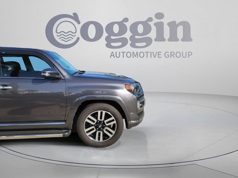 Used 2019 Toyota 4Runner Limited RWD image 8