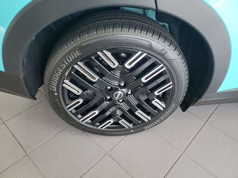New 2026 Nissan Leaf Platinum+ FWD image 5