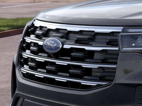 New 2026 Ford Explorer Active AWD/4WD image 17