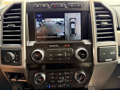 Used 2021 Ford F450 Platinum w/ FX4 Off-Road Package image 28