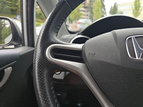 Used 2011 Honda Fit Sport image 31