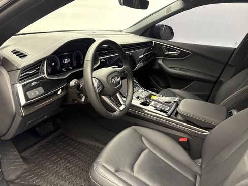 Certified 2025 Audi Q8 Premium Plus AWD/4WD image 9