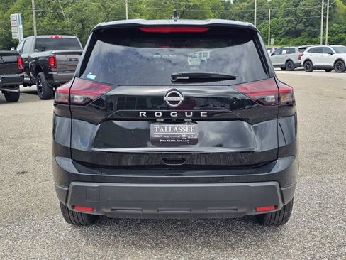 Used 2026 Nissan Rogue SV FWD image 10