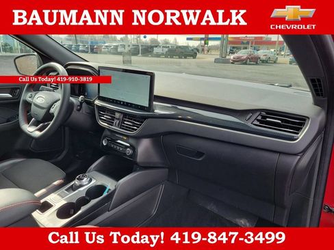 Used 2024 Ford Escape ST-Line w/ Tech Pack #1 AWD/4WD image 16