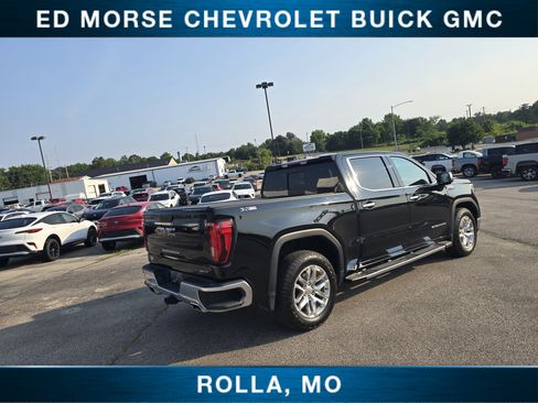 Certified 2022 GMC Sierra 1500 SLT w/ SLT Premium Package AWD/4WD image 3