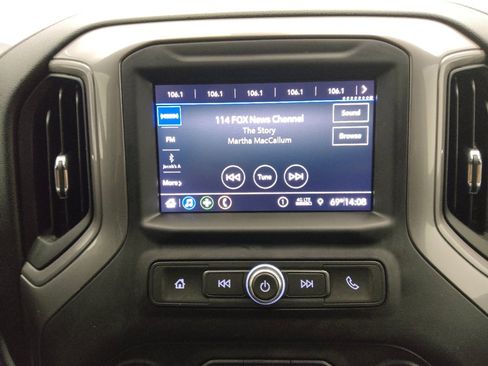 Used 2020 Chevrolet Silverado 1500 Custom w/ Custom Value Package image 25