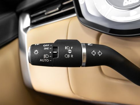 Used 2023 Land Rover Range Rover Autobiography image 58