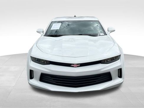 Used 2018 Chevrolet Camaro LT image 8