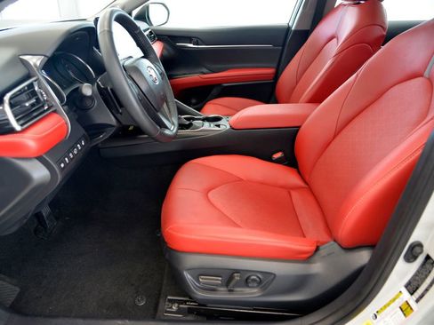 Used 2024 Toyota Camry XSE w/ Navigation Package FWD image 15