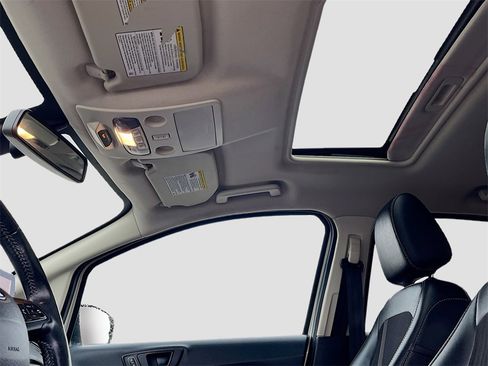 Used 2021 Ford EcoSport SES w/ Interior Protection Package image 21