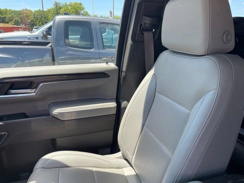 Used 2023 GMC Sierra 1500 SLT w/ SLT Convenience Package AWD/4WD image 4