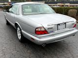 Used 2001 Jaguar XJ8 image 3