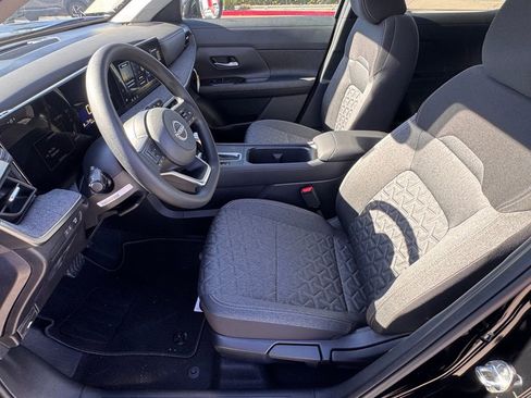 New 2026 Nissan Kicks SV w/ SV Premium Package image 9