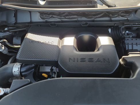 Used 2025 Nissan Murano SV AWD/4WD image 17