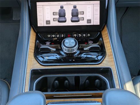 Used 2022 Jeep Grand Wagoneer Series III w/ Rear Seat Video Group 1 image 24