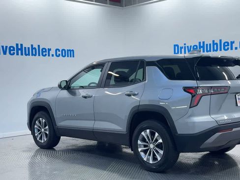 Used 2025 Chevrolet Equinox LT w/ Safety and Technology Package image 9