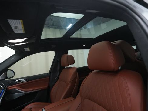 Used 2023 BMW X7 M60i w/ Executive Package AWD/4WD image 31
