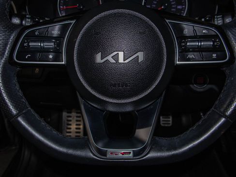 Used 2024 Kia Forte GT-Line w/ GT-Line Premium Package image 12