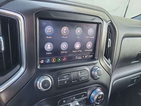 Used 2022 GMC Sierra 2500 AT4 w/ AT4 Preferred Package image 22