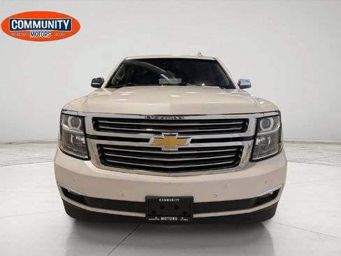 Used 2018 Chevrolet Suburban Premier AWD/4WD image 12