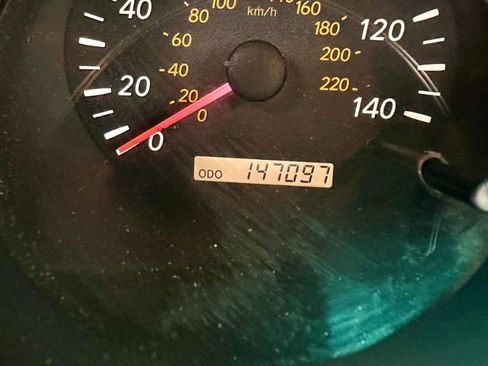 Used 2004 Toyota Highlander 2WD V6 image 12