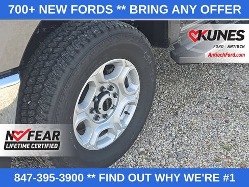 New 2026 Ford F250 XLT w/ XLT Premium Package AWD/4WD image 11