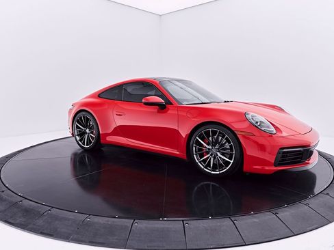 Used 2020 Porsche 911 Carrera 4S AWD/4WD image 17