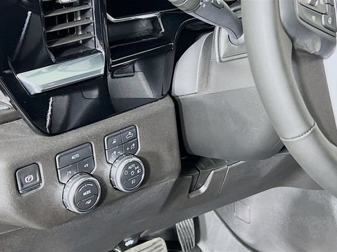 Certified 2026 GMC Sierra 1500 Elevation w/ Elevation Premium Package AWD/4WD image 9
