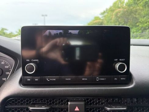 Used 2024 Honda HR-V LX image 23