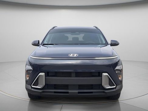 Certified 2025 Hyundai Kona SEL FWD image 5