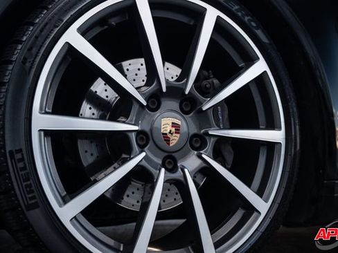 Used 2013 Porsche 911 Carrera image 4