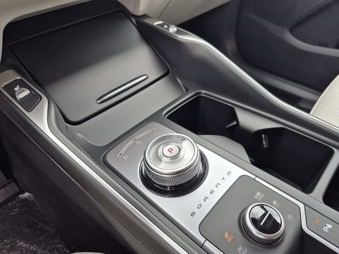 New 2026 Kia Sorento SX Prestige AWD/4WD image 9
