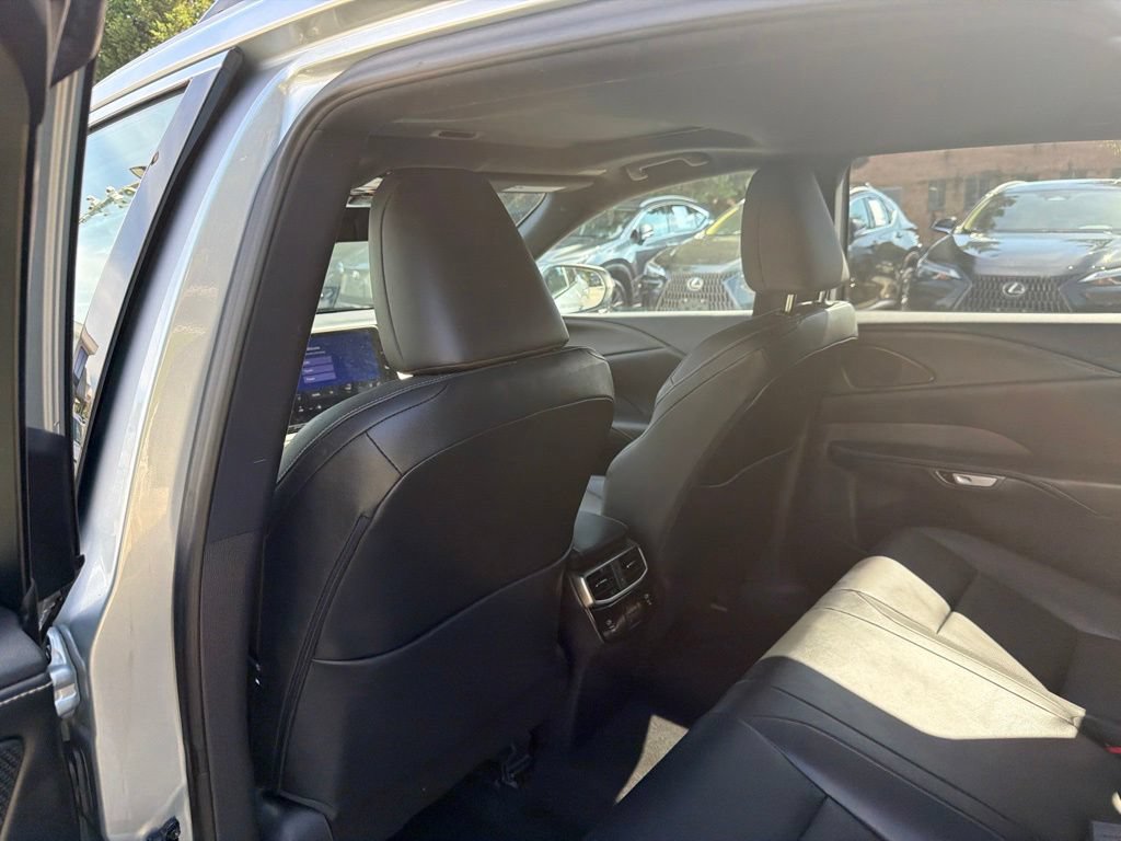 Used 2023 Lexus RX 350 Premium w/ Accessory Package AWD/4WD image 32