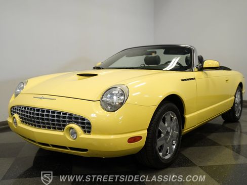 Used 2002 Ford Thunderbird image 18