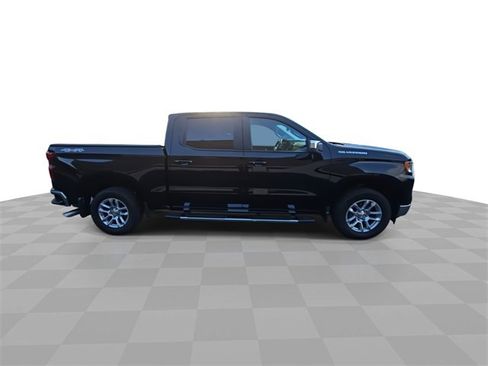 Used 2023 Chevrolet Silverado 1500 LT image 9