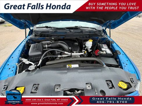 Used 2019 RAM 1500 Express w/ Hydro Blue Sport Package AWD/4WD image 31
