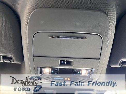 Used 2022 Ford F150 Lariat w/ Max Trailer Tow Package image 46