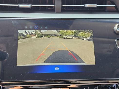 New 2027 Chevrolet Bolt LT w/ Comfort Package FWD image 30