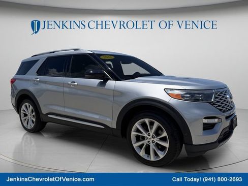 Used 2022 Ford Explorer Platinum w/ Equipment Group 601A AWD/4WD image 1