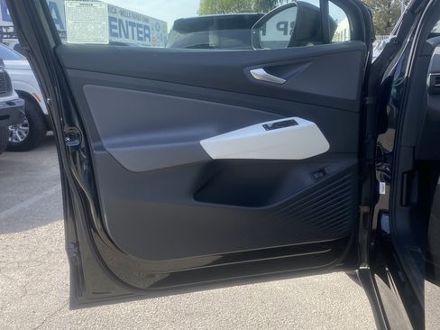 Used 2021 Volkswagen ID.4 1st Edition w/ ID.4 Protection Package image 17