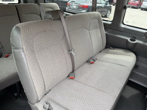 Used 2022 Chevrolet Express 3500 LS image 16