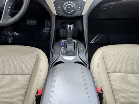 Used 2017 Hyundai Santa Fe Sport image 22