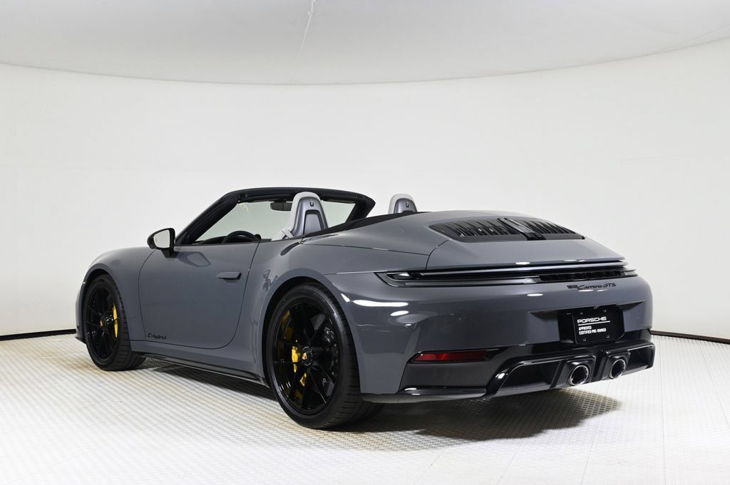 Used 2026 Porsche 911 Carrera GTS RWD image 3